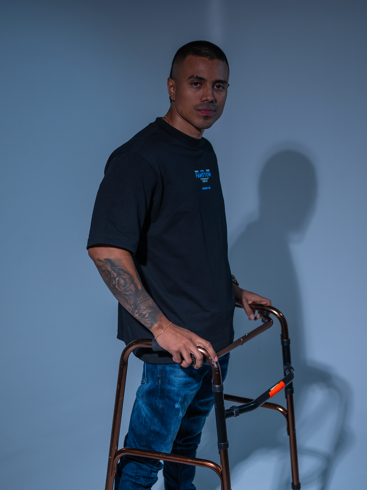 Good & Evil Angel Futuristic T-Shirt – Edición Black